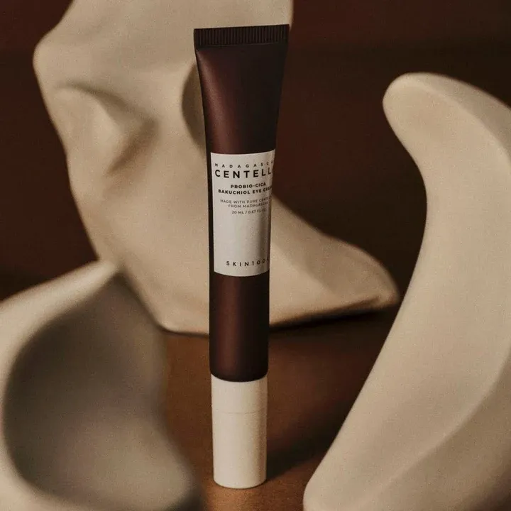 SHOPIFY_PROBIO_CICA_EYE_CREAM2.webp